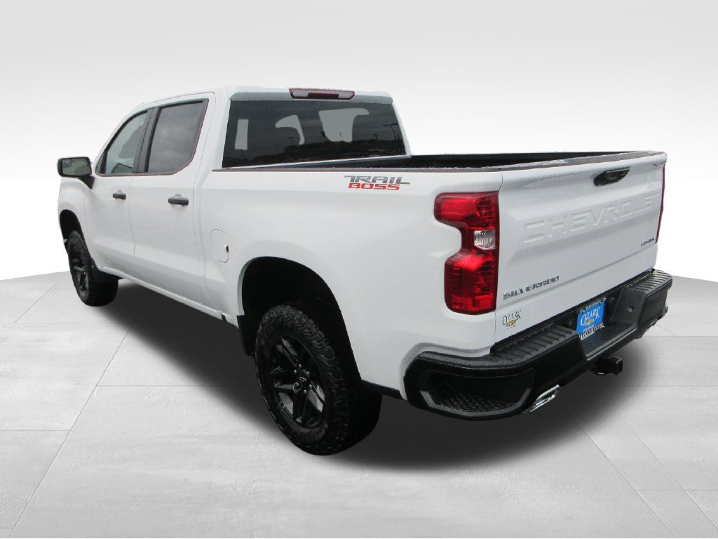 New 2026 Chevrolet Silverado 1500 Custom Trail Boss AWD/4WD image 3