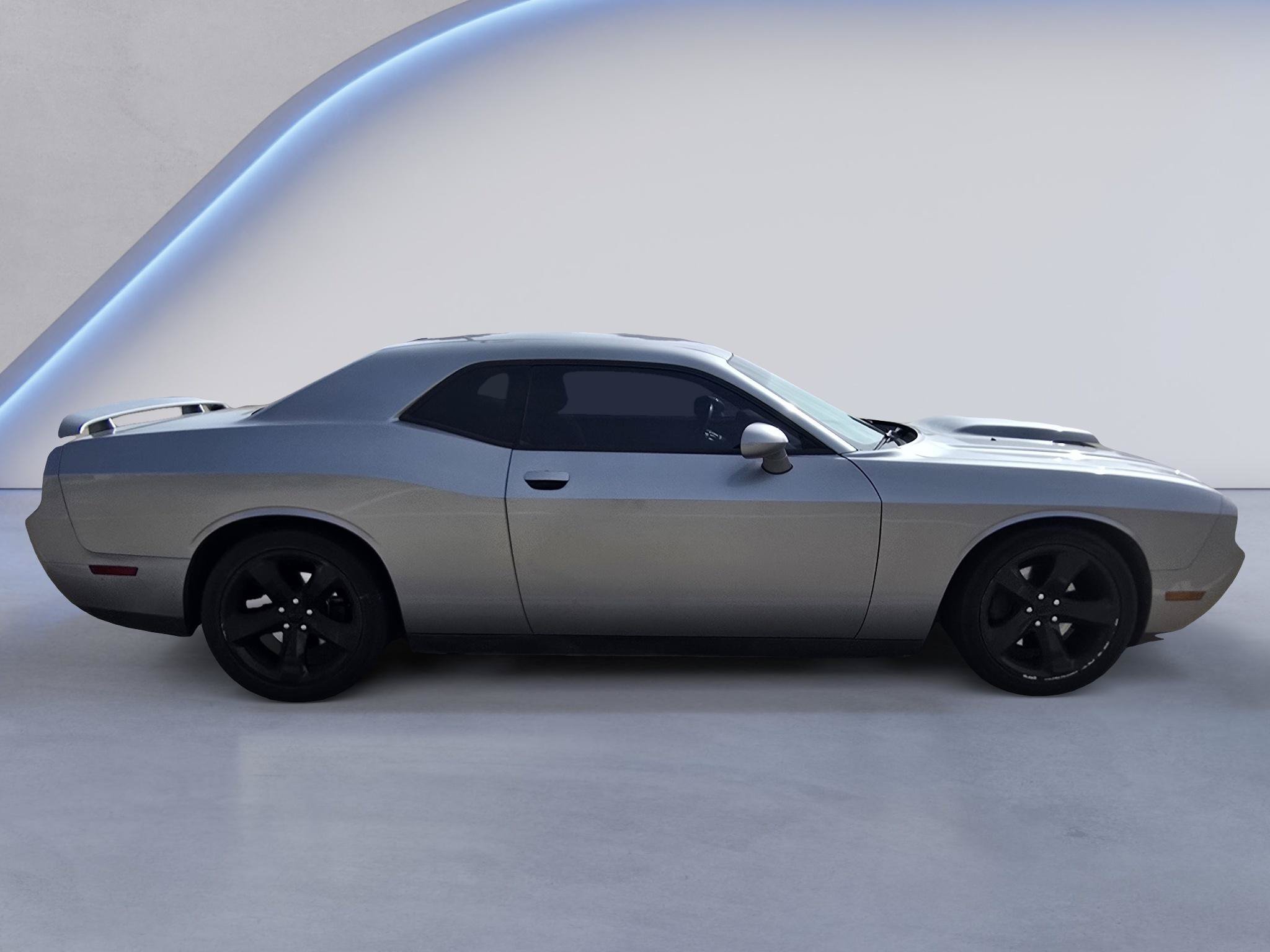 Used 2013 Dodge Challenger R/T w/ Blacktop Pkg RWD image 6