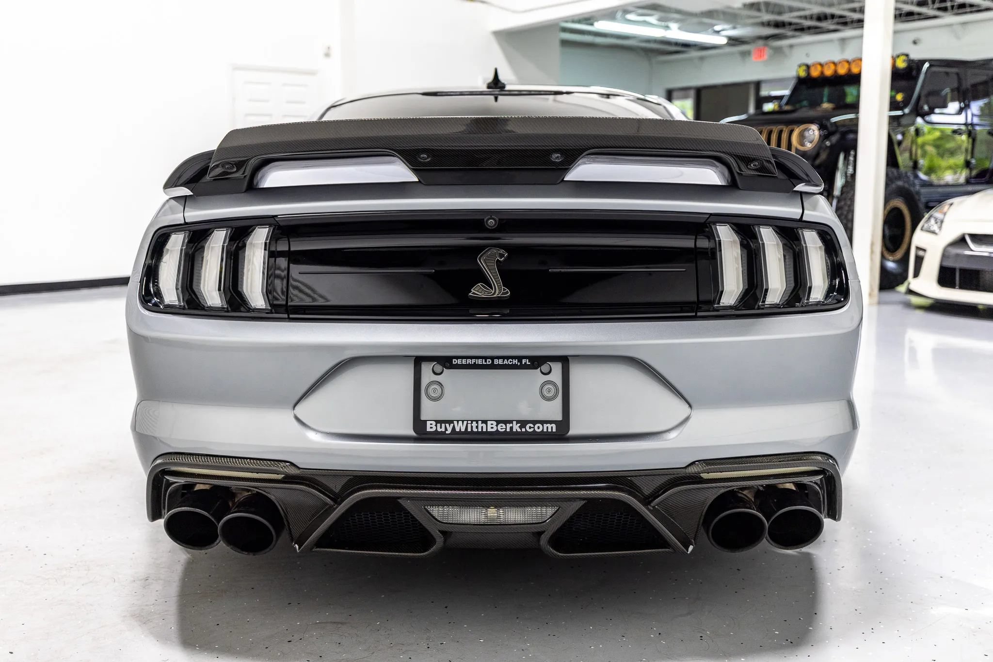Used 2021 Ford Mustang Shelby GT500 w/ Technology Package RWD image 18