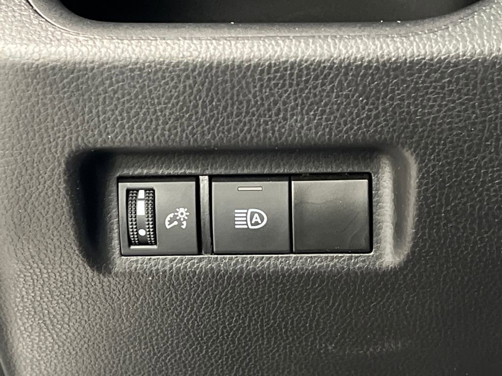 Used 2025 Toyota RAV4 LE image 37