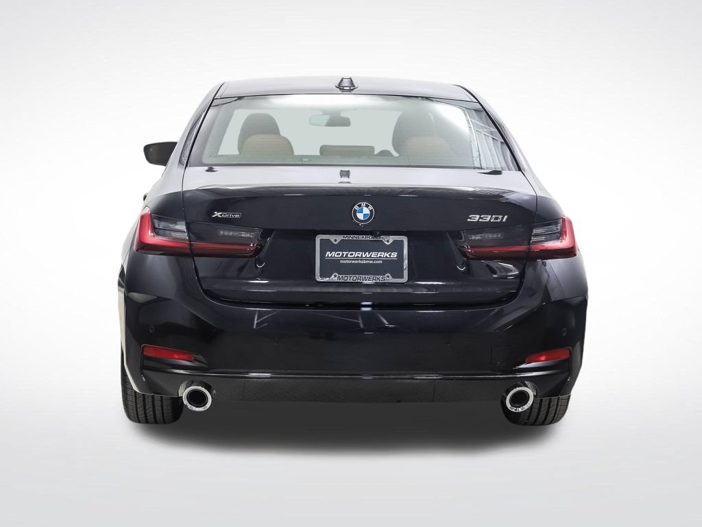 Used 2026 BMW 330i xDrive Sedan w/ Premium Package AWD/4WD image 4