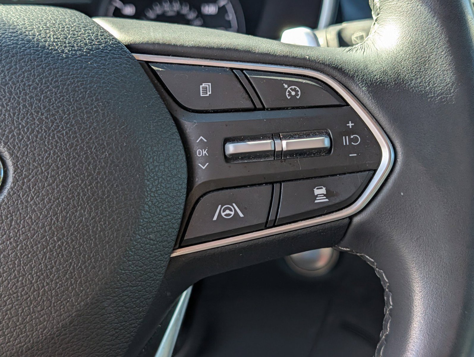 Used 2023 Hyundai Santa Fe SEL AWD/4WD image 31