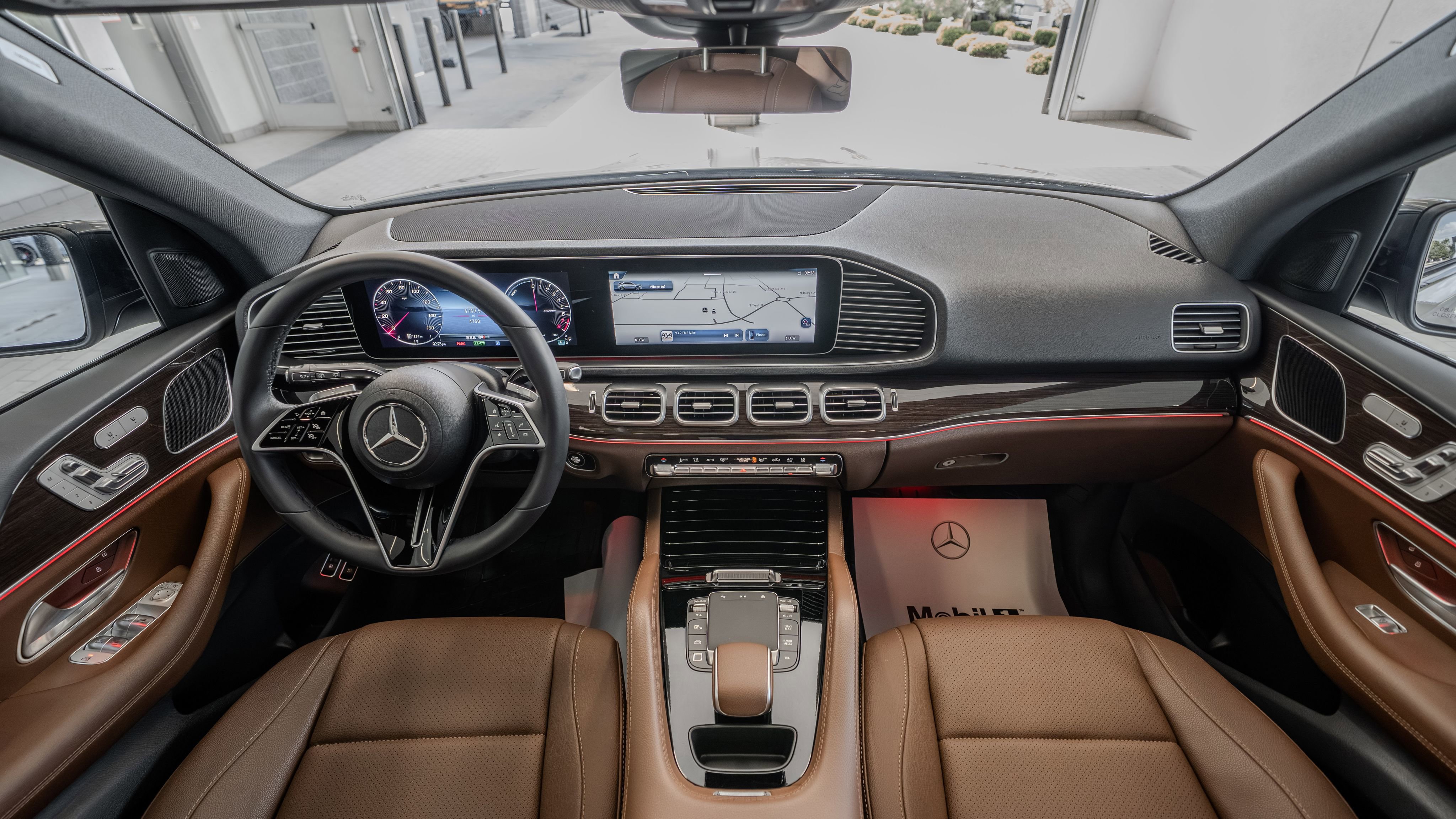 Certified 2025 Mercedes-Benz GLE 450e 4MATIC image 27