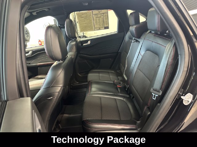 Used 2023 Ford Escape ST-Line w/ Tech Pack #1 AWD/4WD image 5