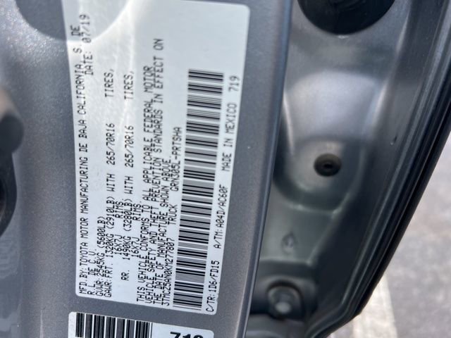 Certified 2019 Toyota Tacoma TRD Off-Road AWD/4WD image 3