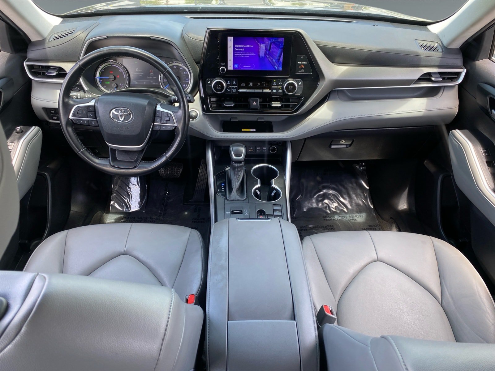 Used 2023 Toyota Highlander XLE FWD image 10