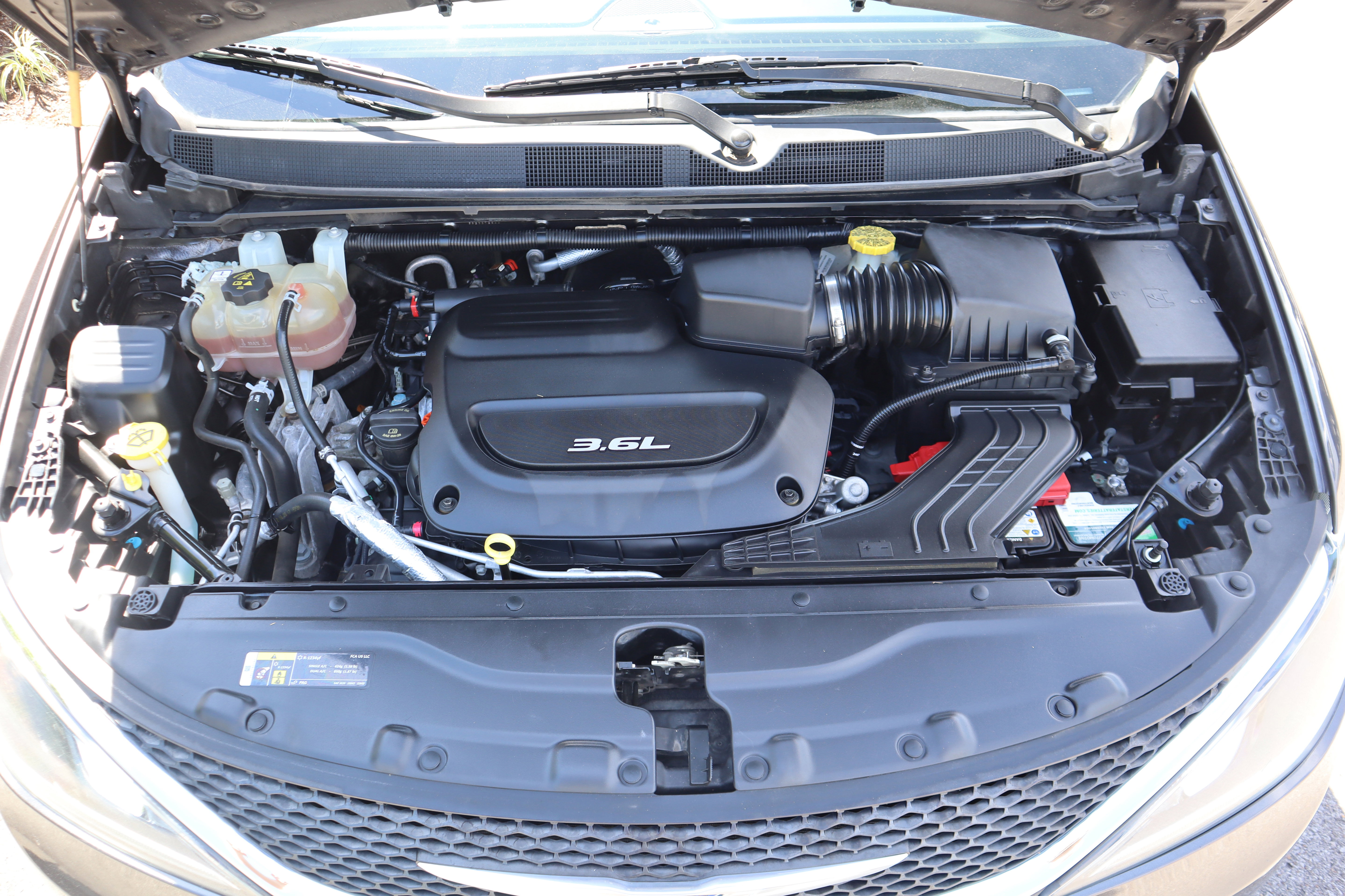 Used 2018 Chrysler Pacifica Touring-L Plus FWD image 31