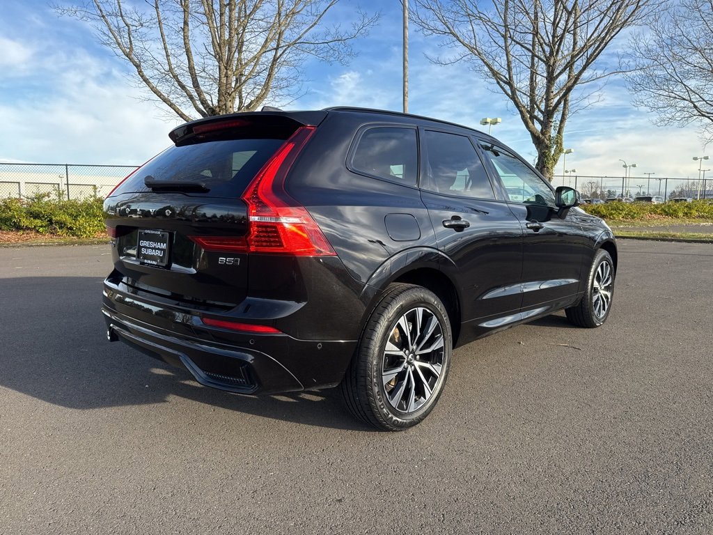 Used 2023 Volvo XC60 B5 Plus image 7