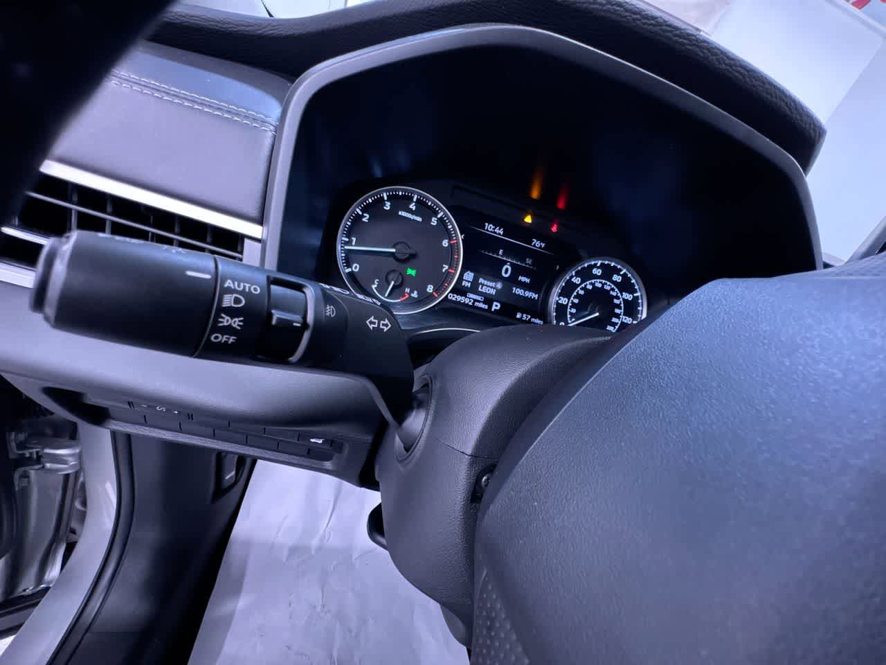 Used 2025 Mitsubishi Outlander SE FWD image 18