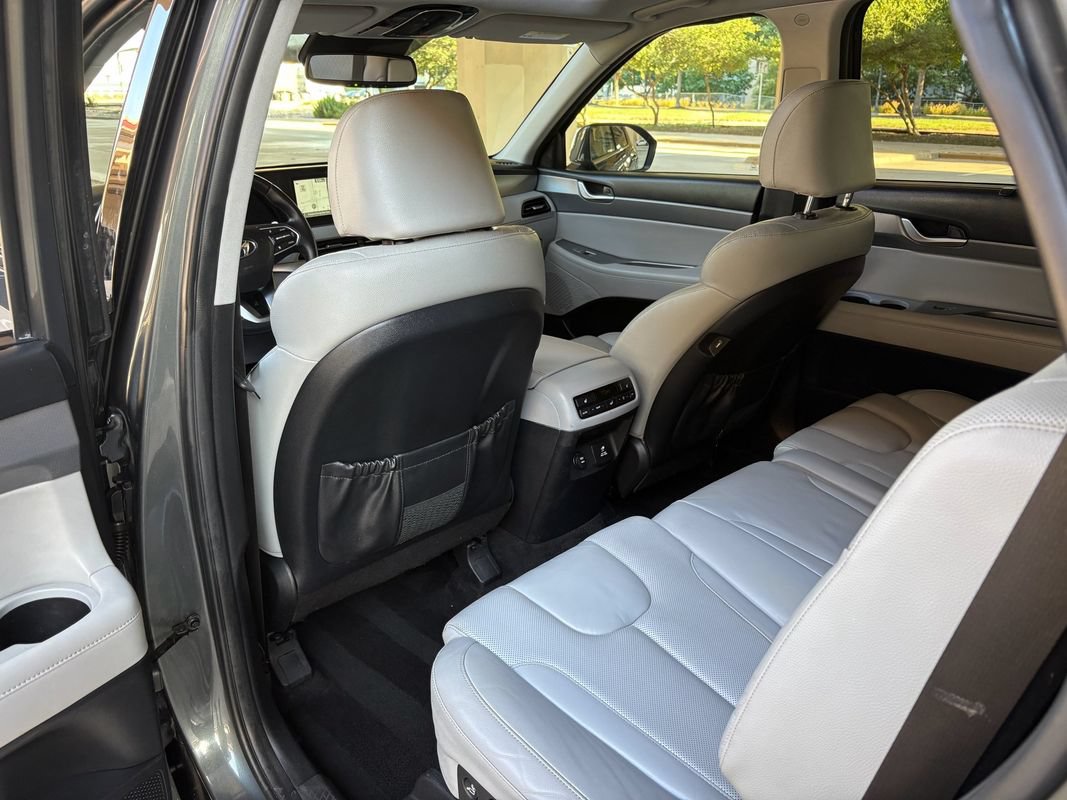 Used 2022 Hyundai Palisade SEL w/ 8P Bench Seat Package FWD image 21