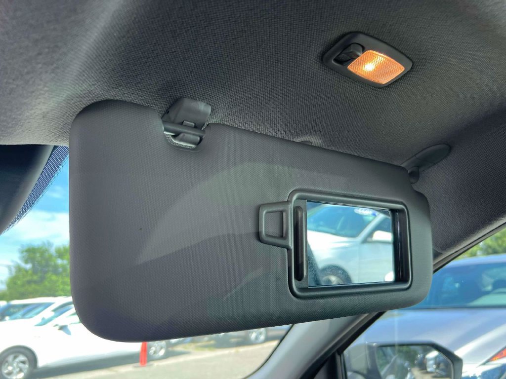 Used 2023 Hyundai Elantra SEL FWD image 31