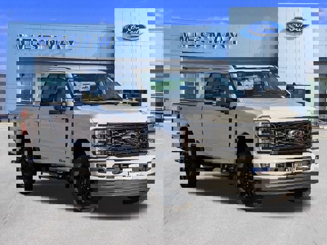 New 2026 Ford F250 Lariat w/ Black Appearance Package image 2