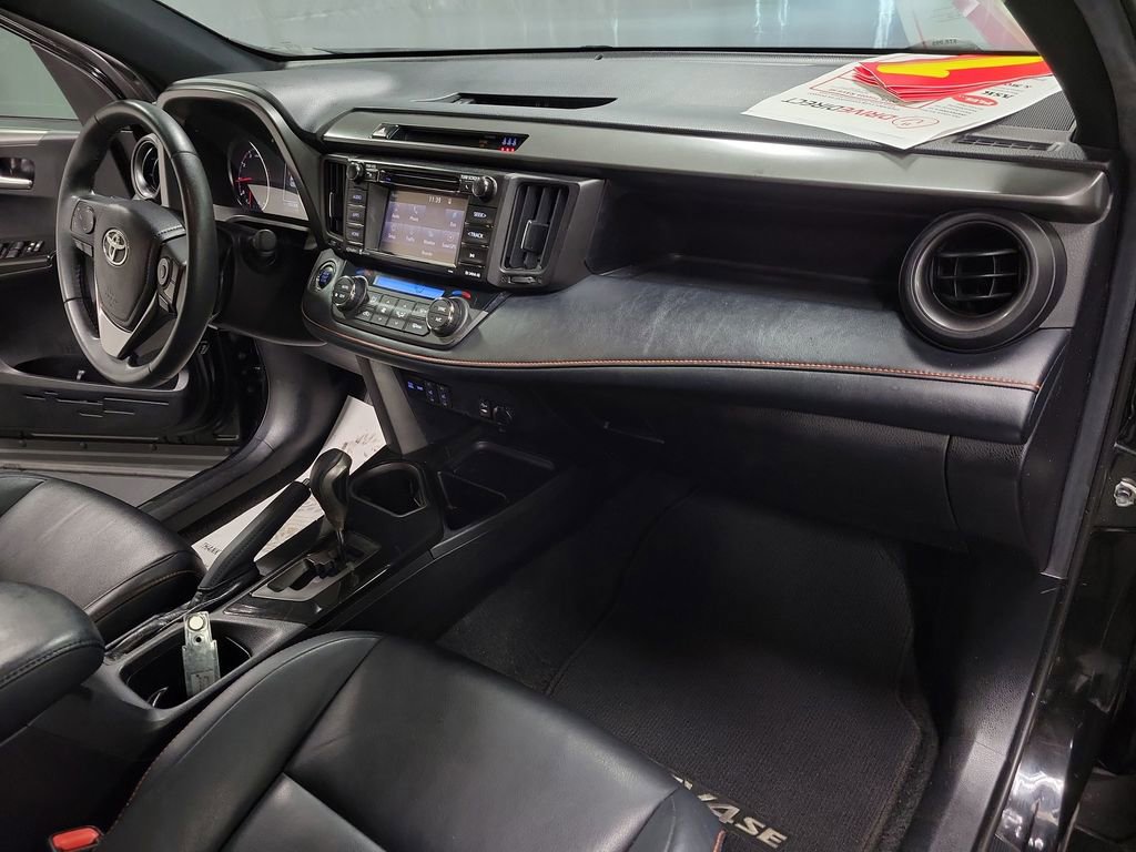 Used 2018 Toyota RAV4 SE w/ Power Extra Value Package image 23