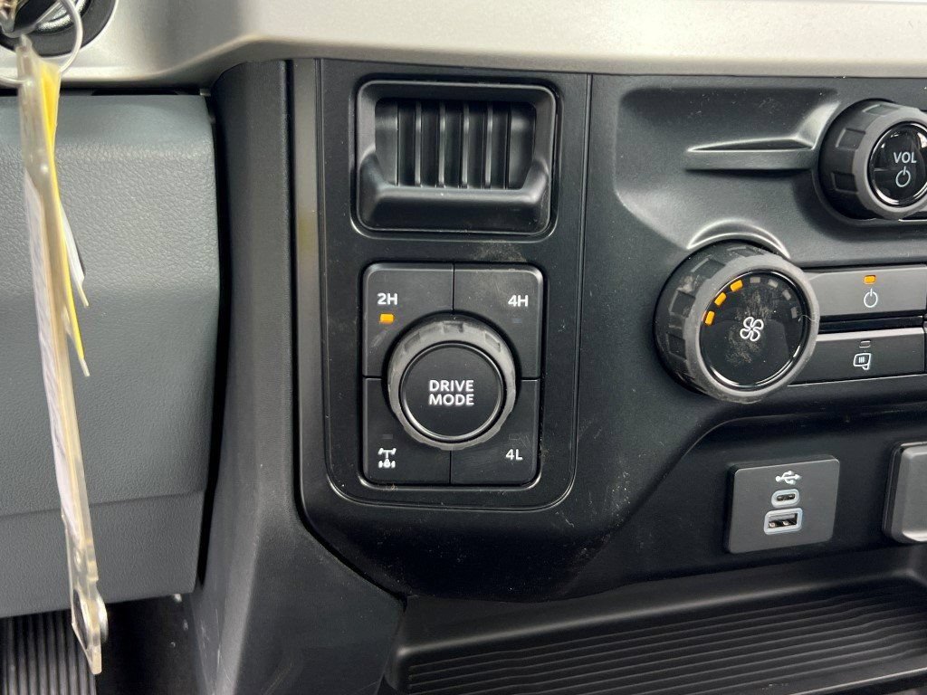 New 2026 Ford F350 XL w/ STX Appearance Package AWD/4WD image 22