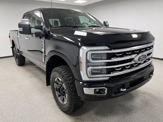 Used 2024 Ford F350 Platinum w/ Tremor Off-Road Package AWD/4WD image 2