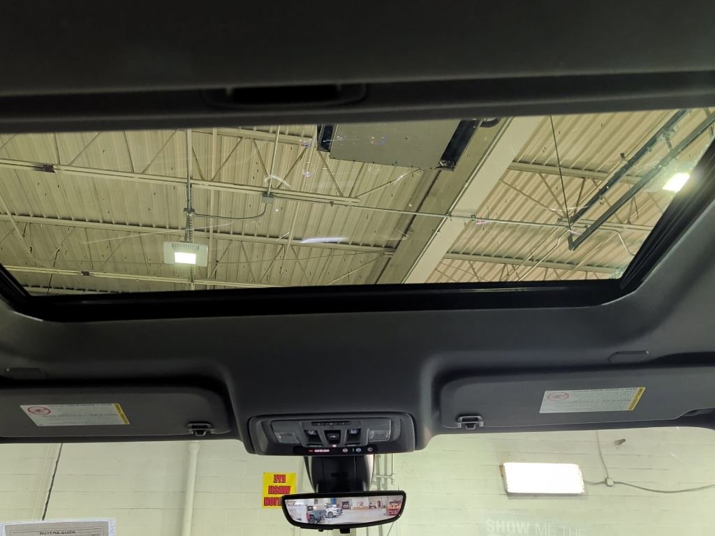 Used 2021 GMC Sierra 3500 Denali w/ Denali Ultimate Package image 15