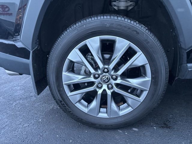 Used 2023 Toyota RAV4 Limited AWD/4WD image 23