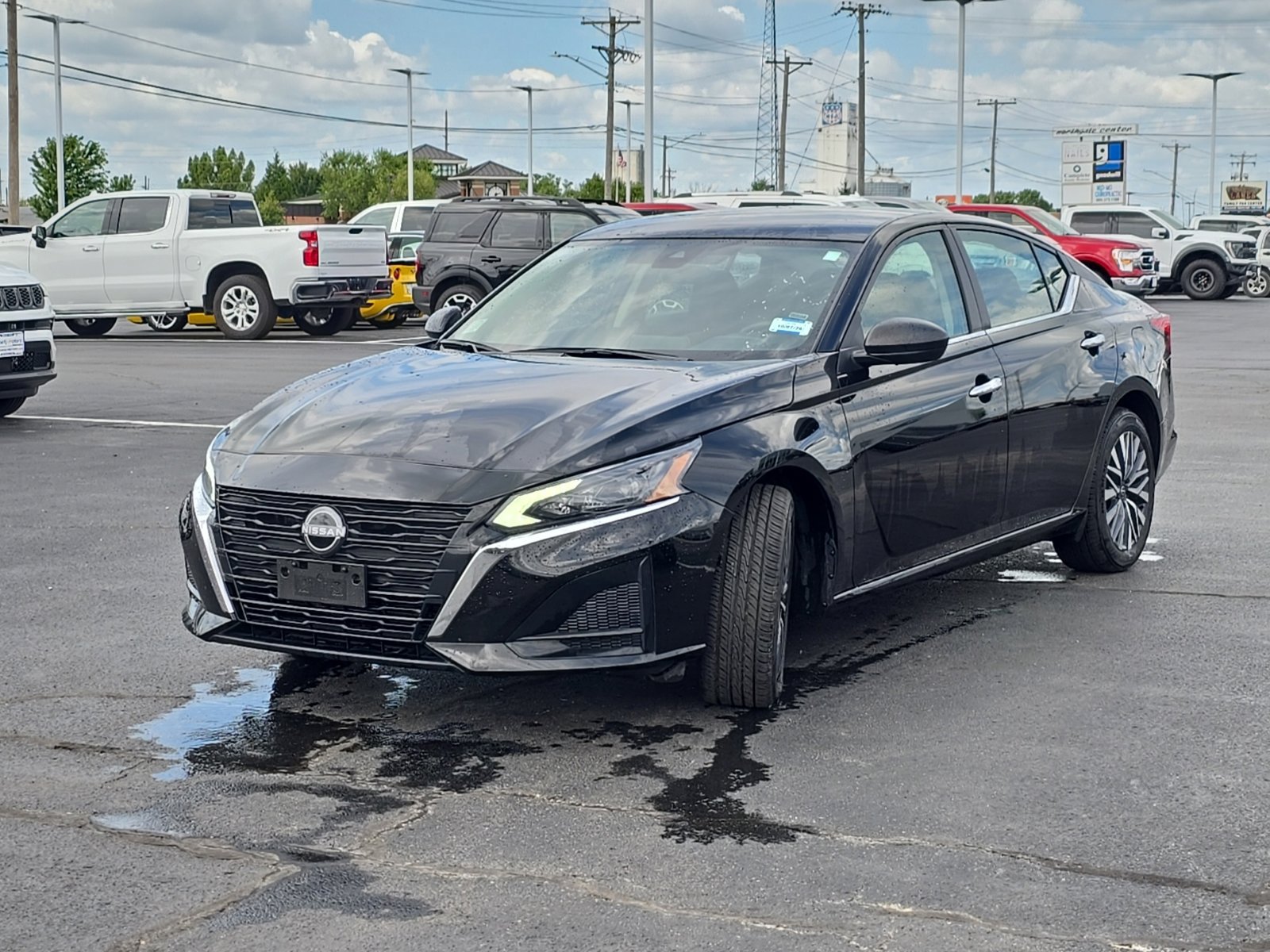Used 2025 Nissan Altima 2.5 SV AWD/4WD image 49