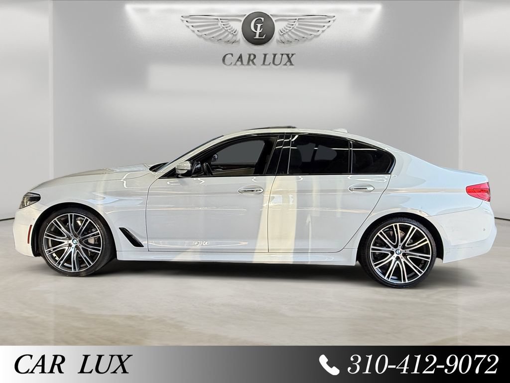 Used 2017 BMW 540i w/ M Sport Package RWD image 2