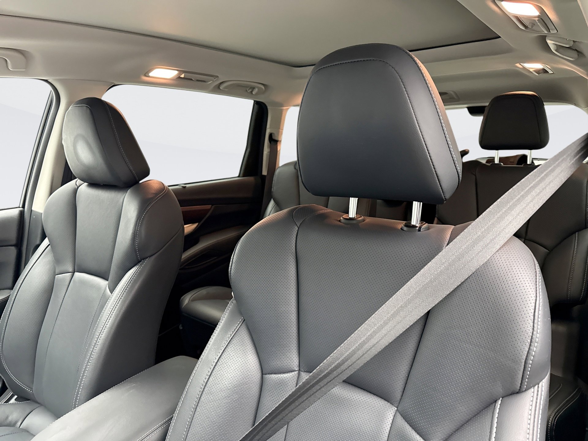 Used 2022 Subaru Ascent Touring image 15