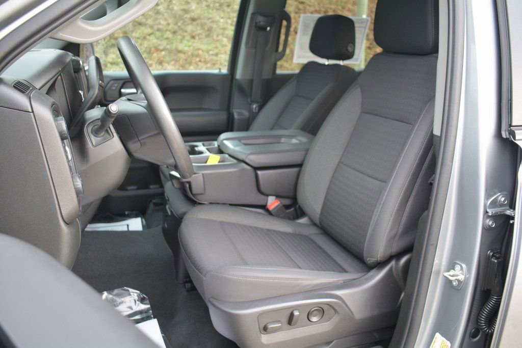 Used 2023 Chevrolet Silverado 1500 Custom image 9