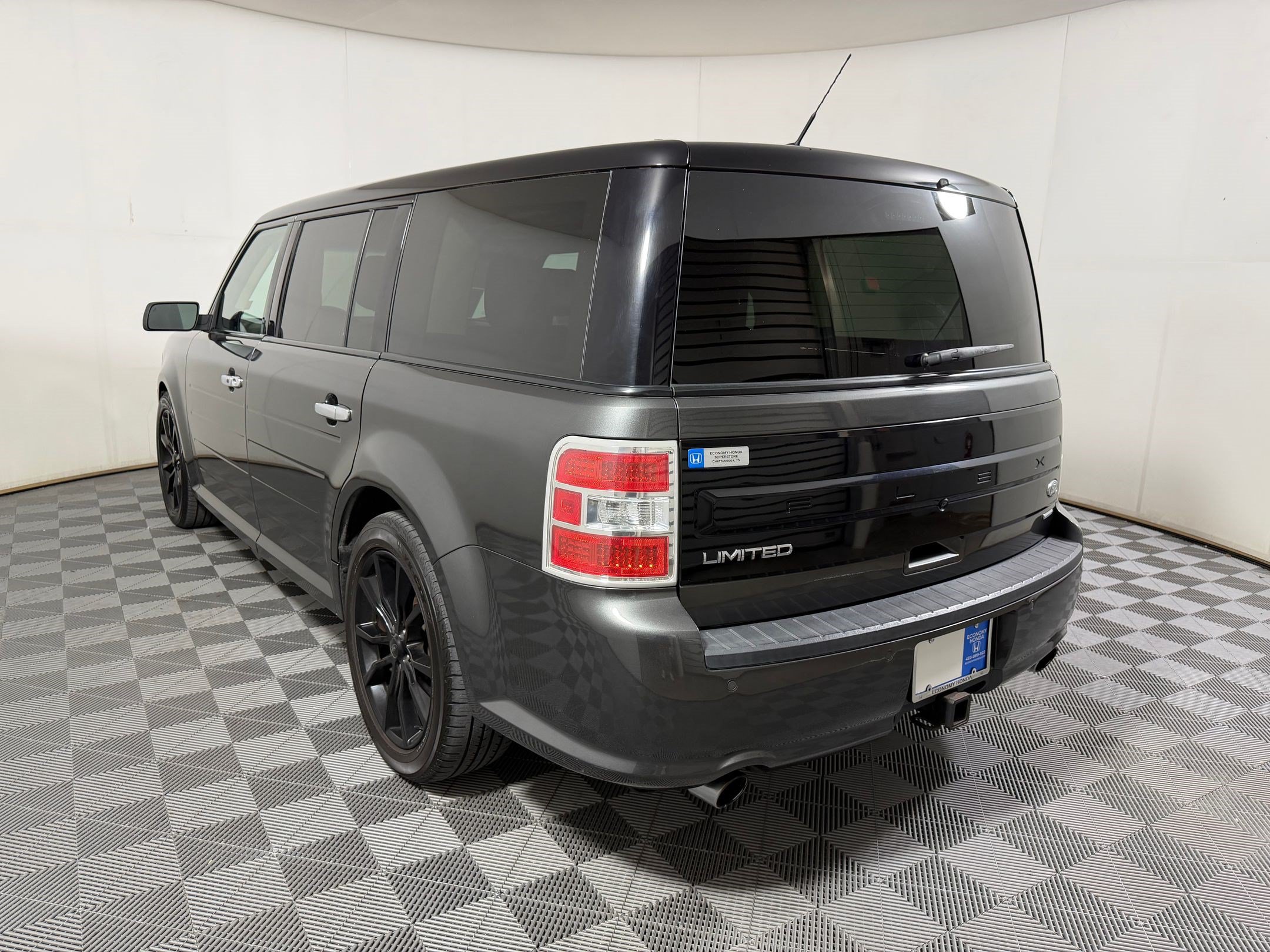Used 2019 Ford Flex Limited w/ Equipment Group 303A AWD/4WD image 2