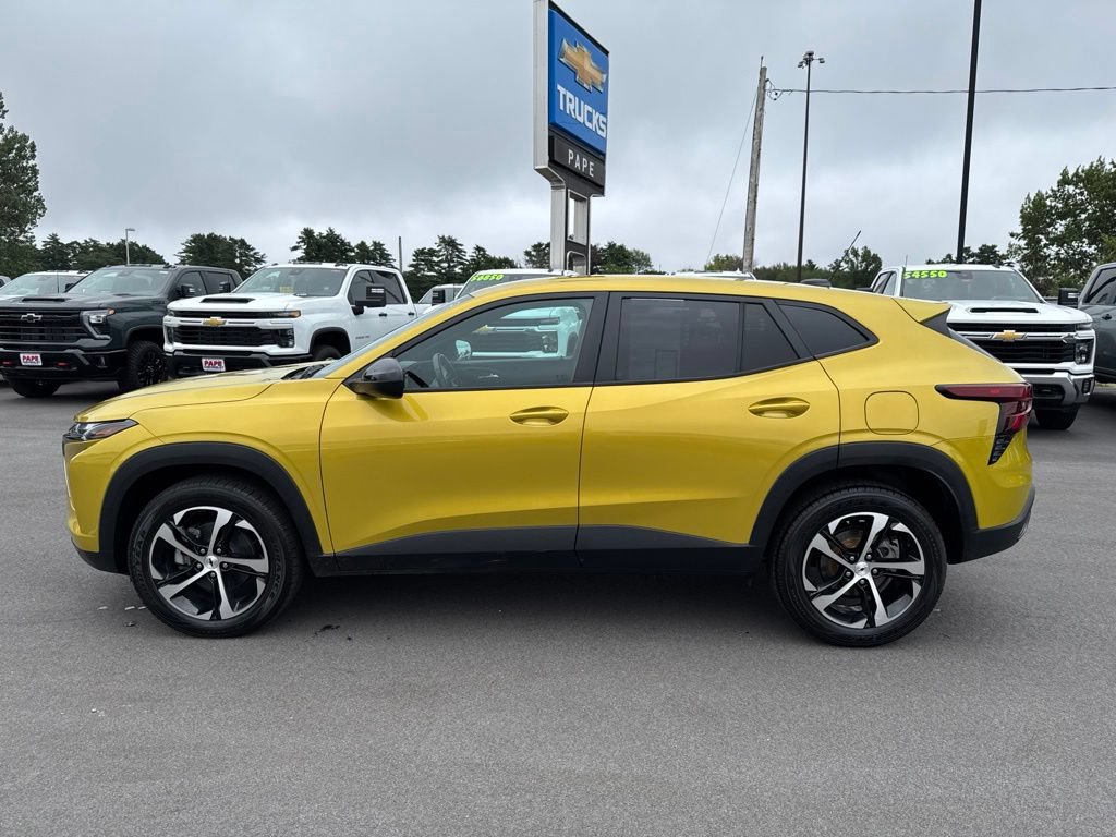 Used 2024 Chevrolet Trax RS w/ Driver Confidence Package FWD image 8