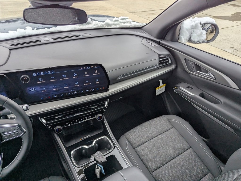 New 2026 Chevrolet Traverse LT w/ LPO, Floor Liner Package image 19