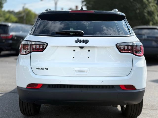 New 2025 Jeep Compass Limited w/ Sun & Sound Group AWD/4WD image 5