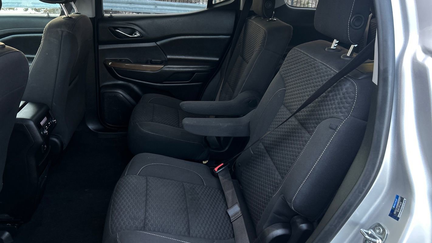 Used 2019 GMC Acadia SLE image 10