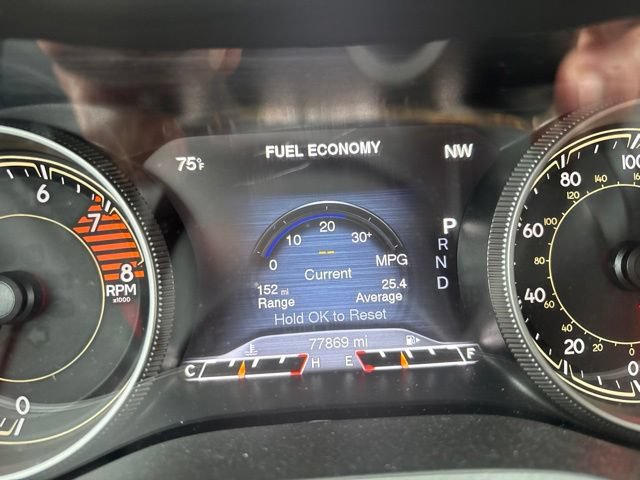 Used 2016 Jeep Cherokee Trailhawk w/ Comfort/Convenience Group AWD/4WD image 9