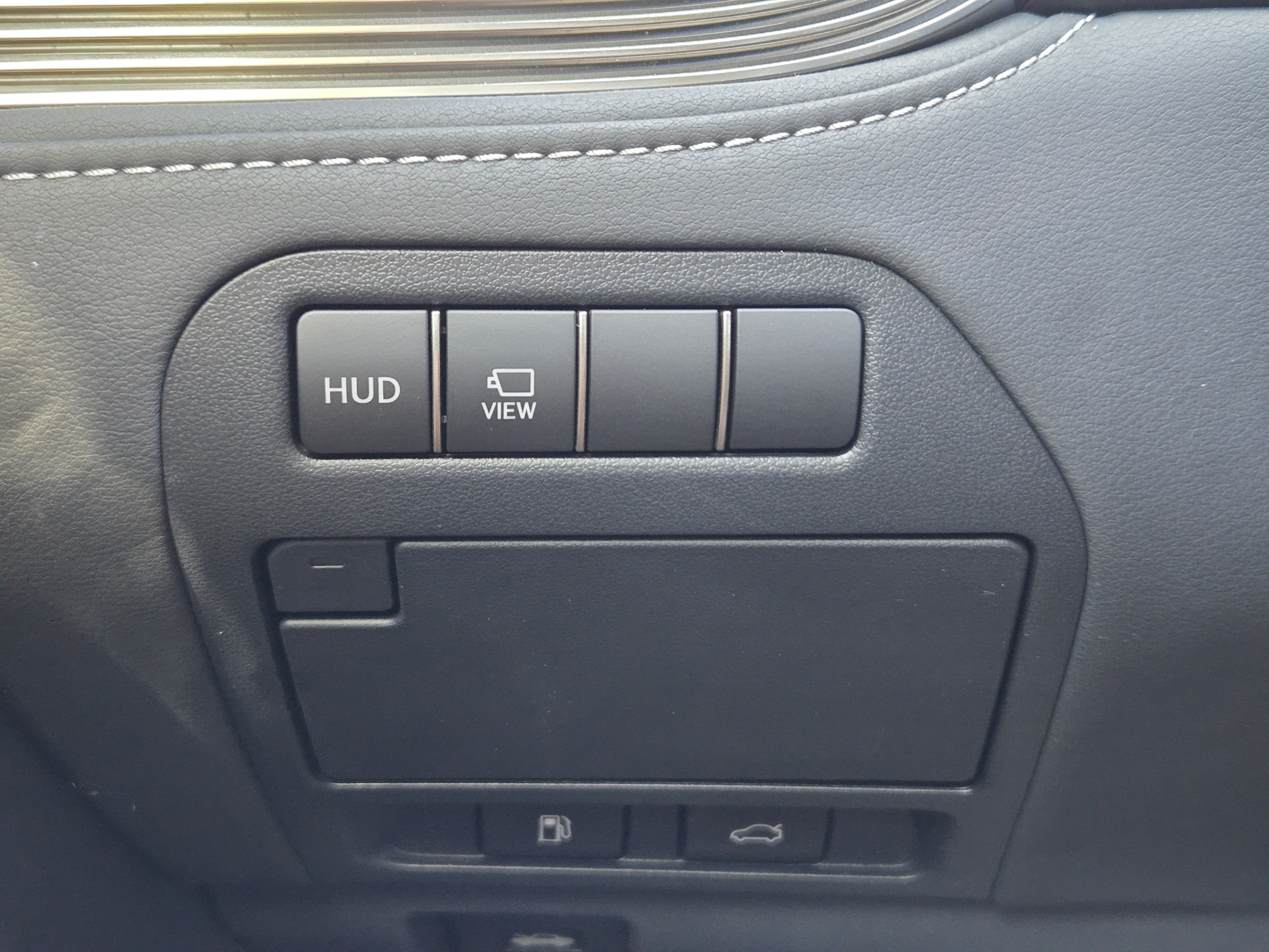 Used 2022 Lexus LS 500 w/ Interior Upgrade Package RWD image 22