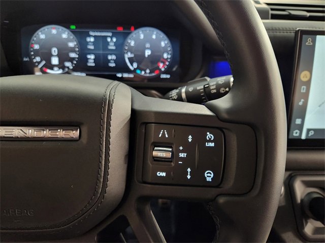 Used 2025 Land Rover Defender 110 X image 28
