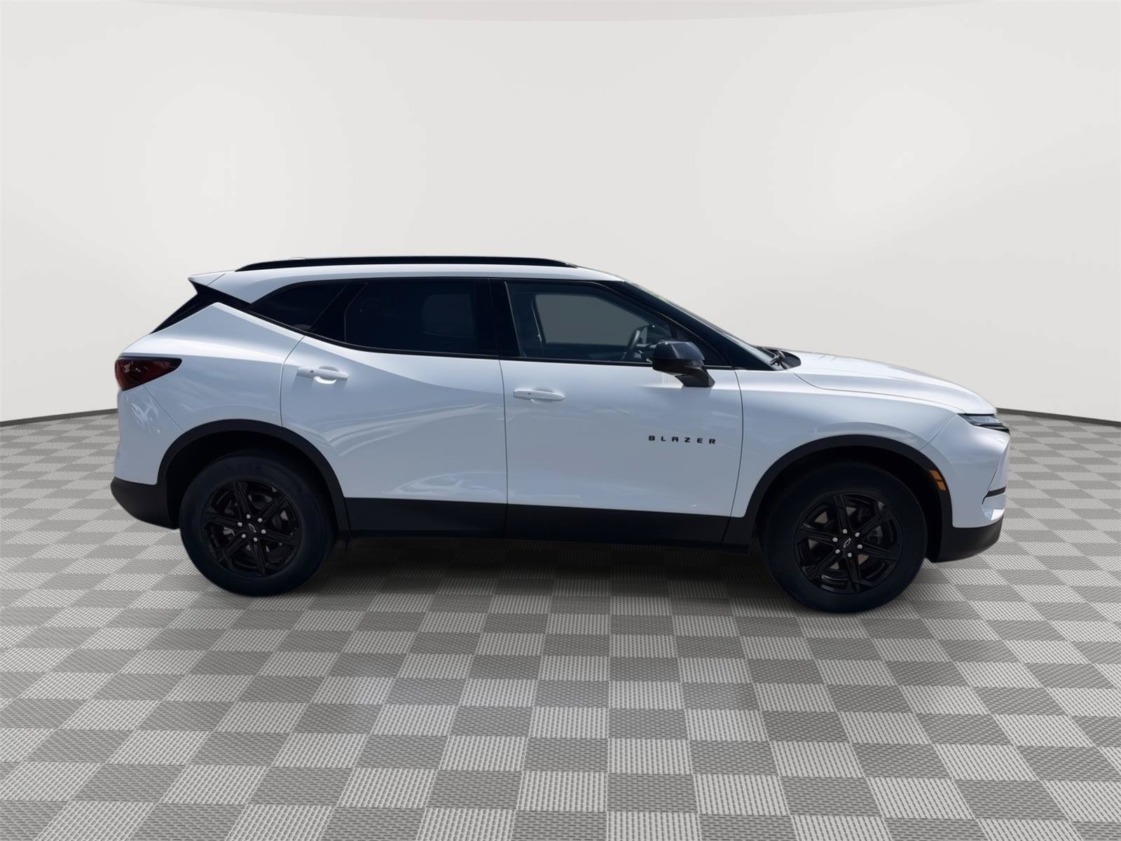 Used 2023 Chevrolet Blazer LT w/ Convenience Package AWD/4WD image 4