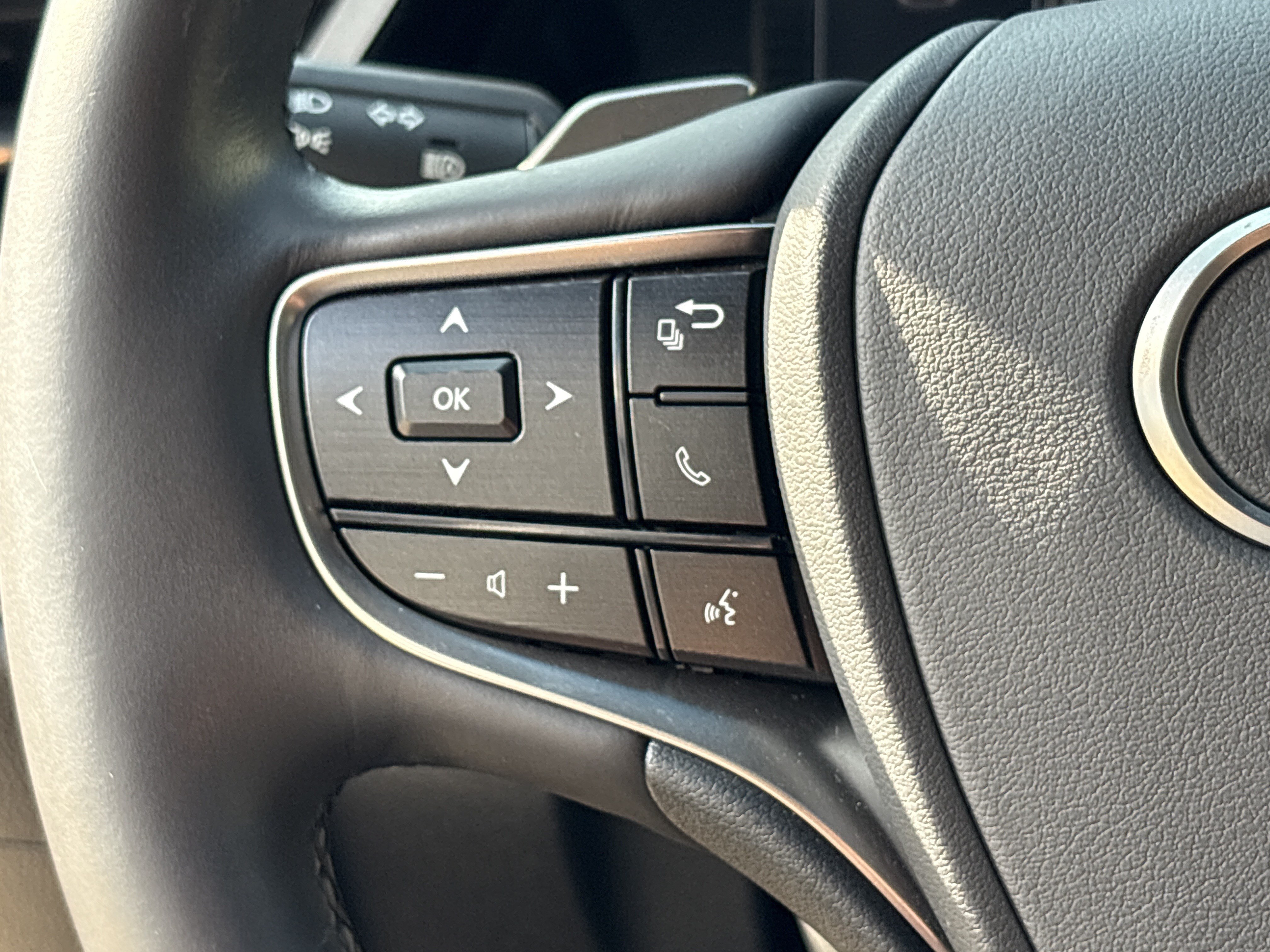 Certified 2022 Lexus ES 350 w/ Premium Package FWD image 19