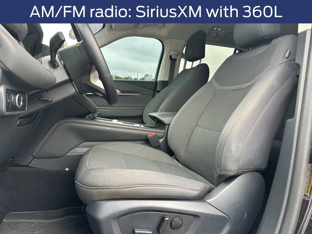 Used 2025 Ford Explorer Active image 7