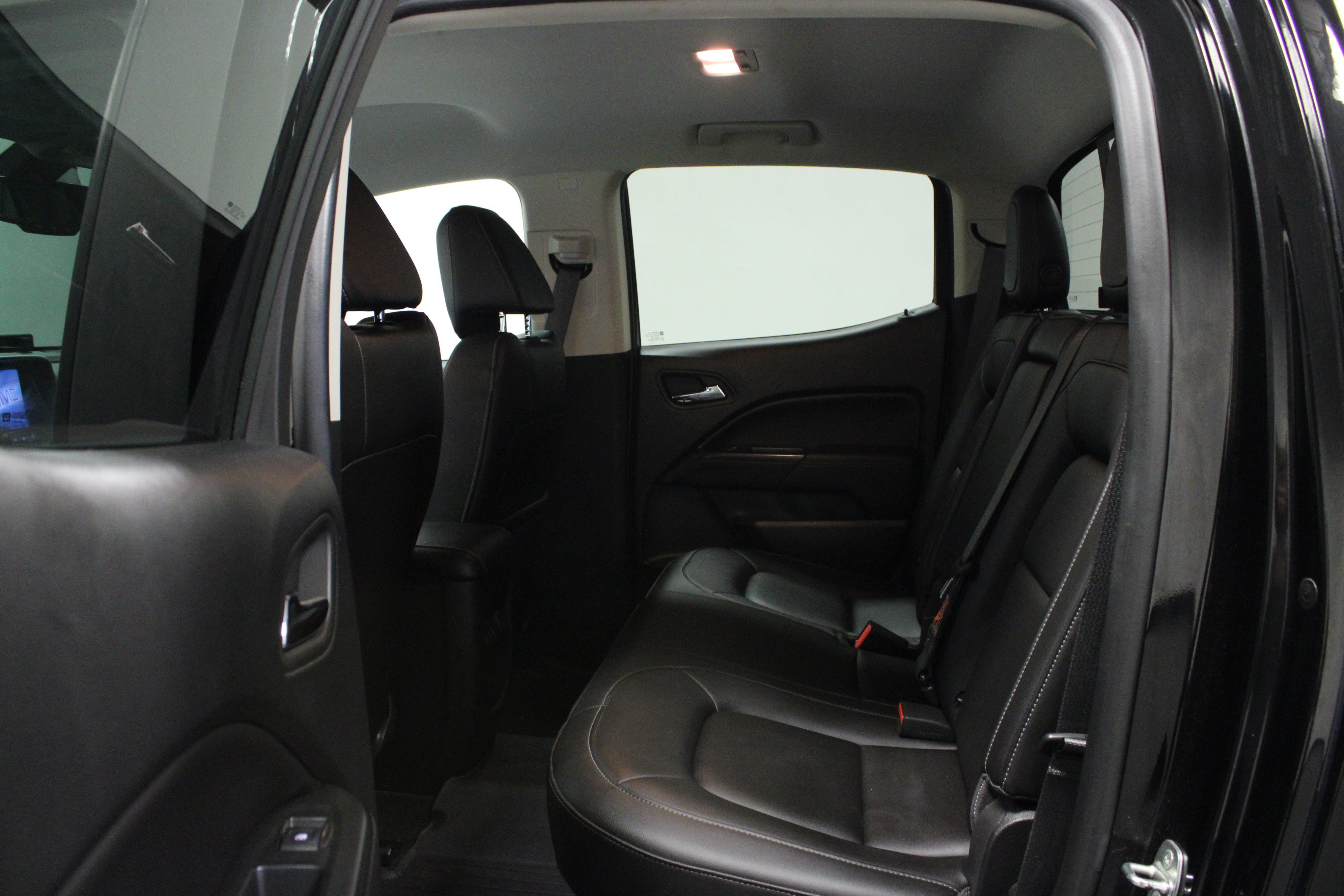 Used 2018 GMC Canyon SLT w/ Driver Alert Package AWD/4WD image 13