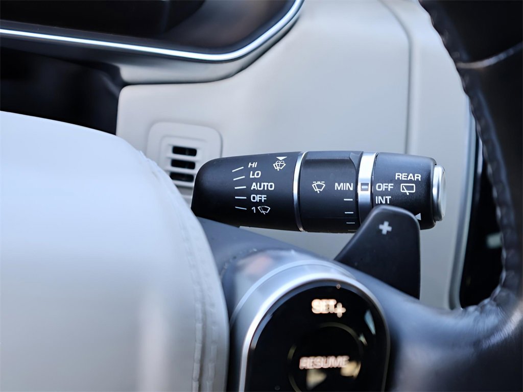 Used 2018 Land Rover Range Rover Supercharged image 33