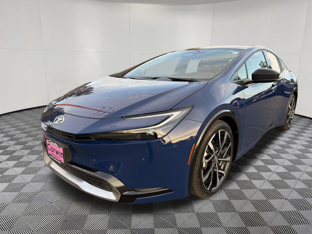 Used 2024 Toyota Prius Prime Premium w/ Advanced Technology Package FWD image 3
