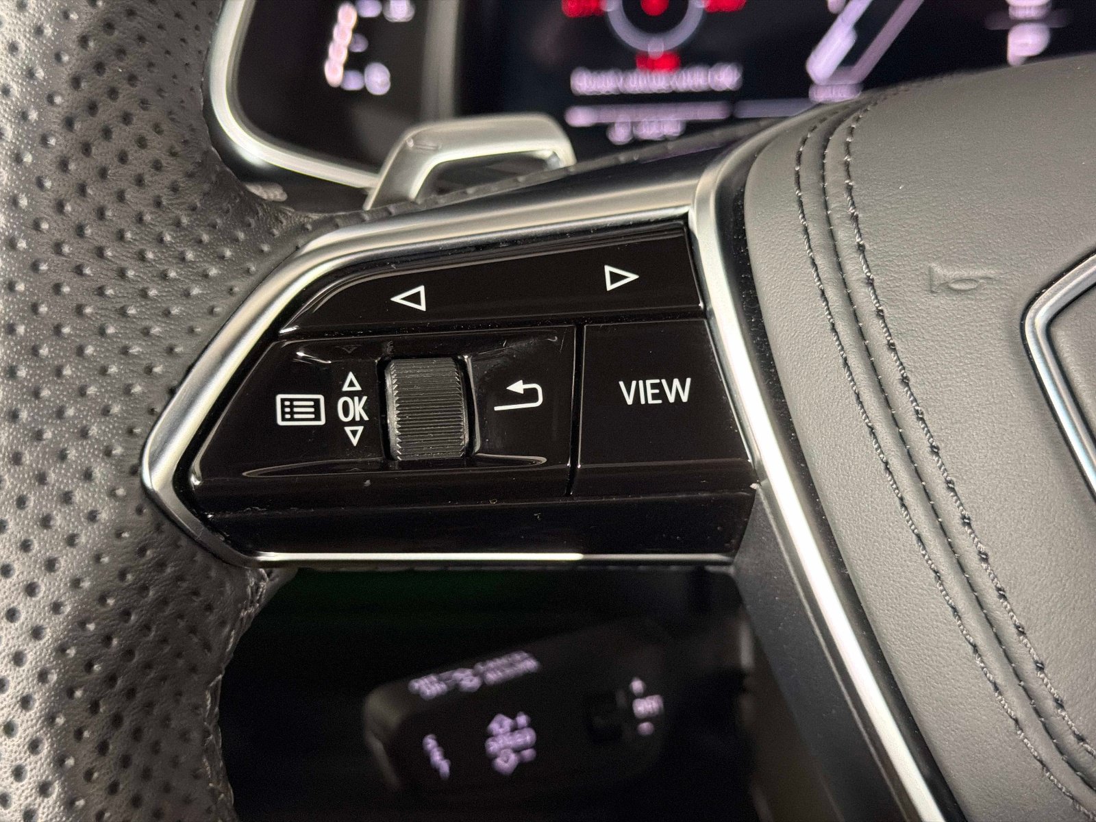 Used 2025 Audi RS 7 Performance AWD/4WD image 49