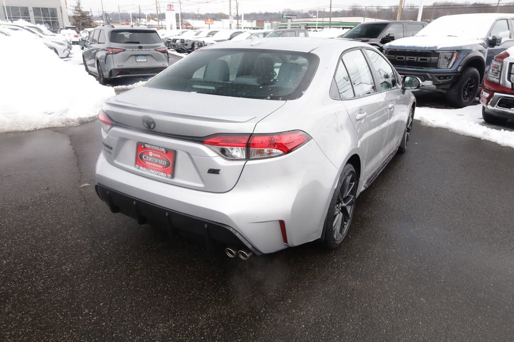 Certified 2025 Toyota Corolla SE w/ SE Premium Package image 9