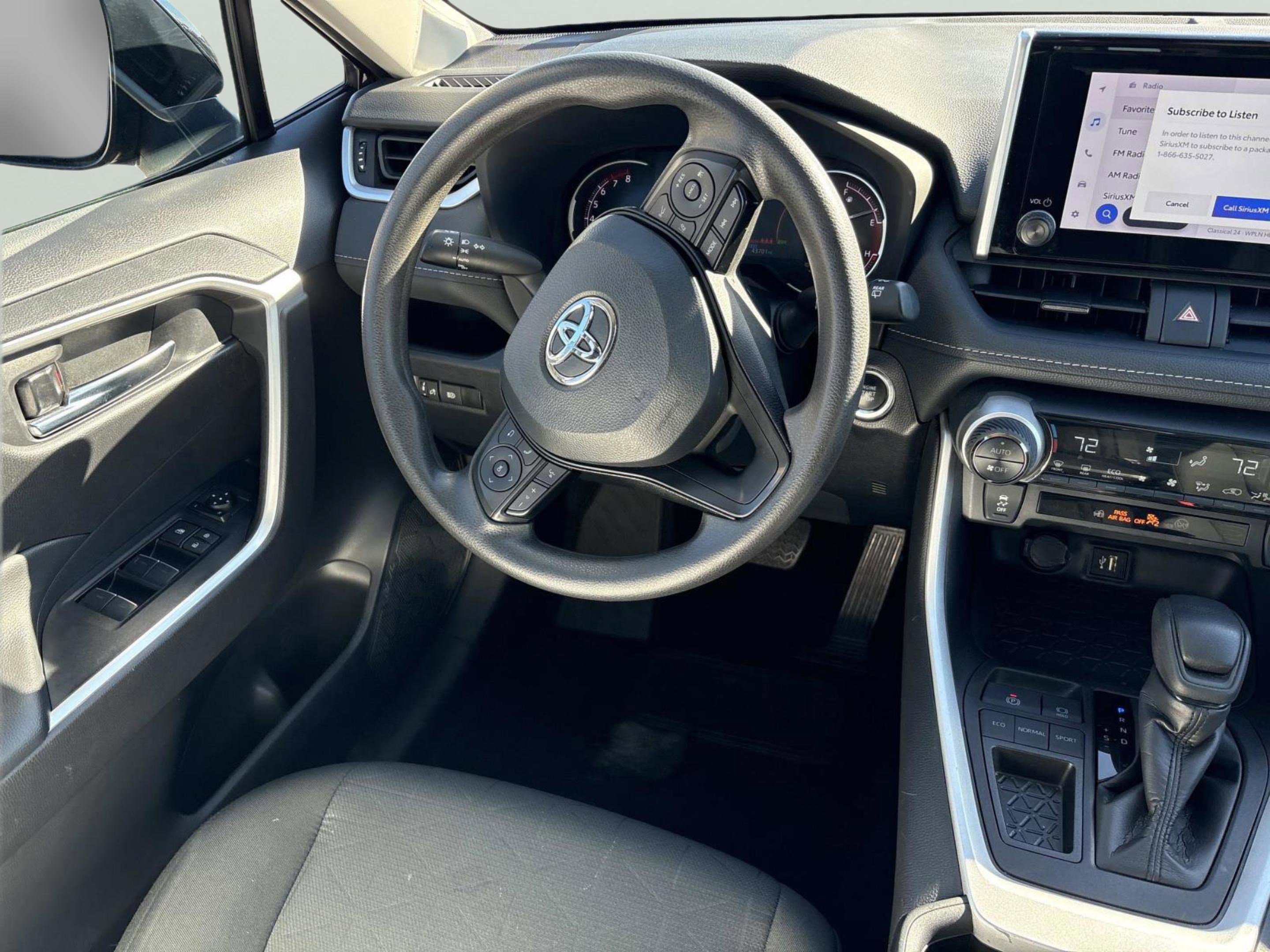 Used 2024 Toyota RAV4 XLE image 9