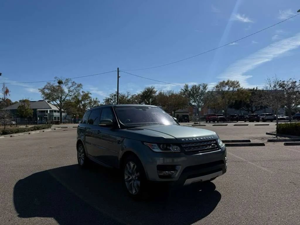 Used 2016 Land Rover Range Rover Sport HSE image 2
