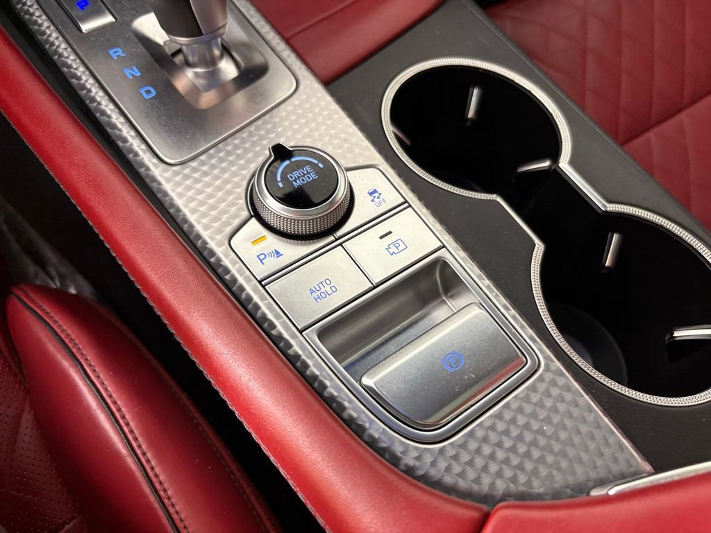 Used 2022 Genesis G70 3.3T Launch Edition image 38