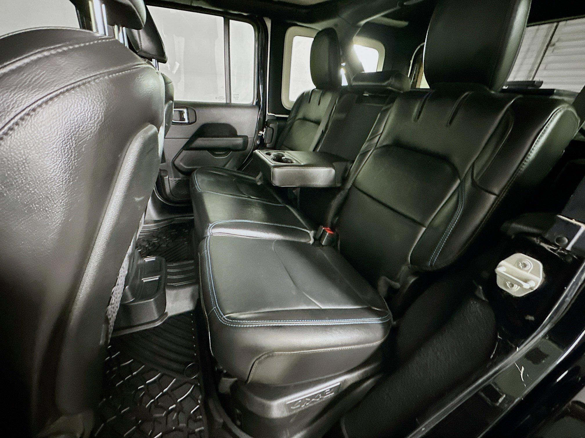 Used 2023 Jeep Wrangler Unlimited Rubicon 4xe w/ Steel Bumper Group image 26