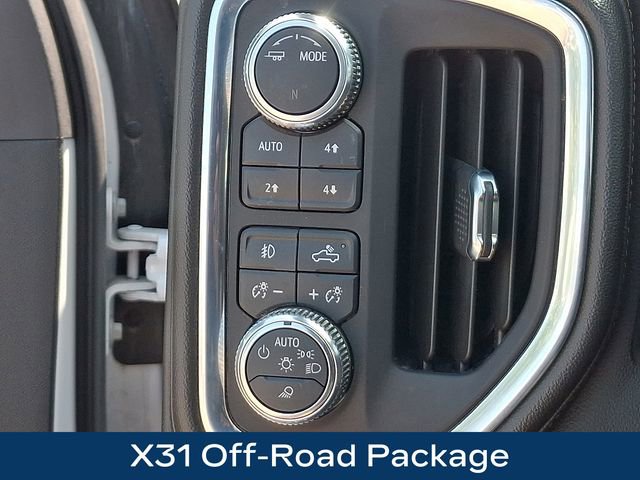 Used 2022 GMC Sierra 2500 AT4 w/ AT4 Premium Plus Package AWD/4WD image 9