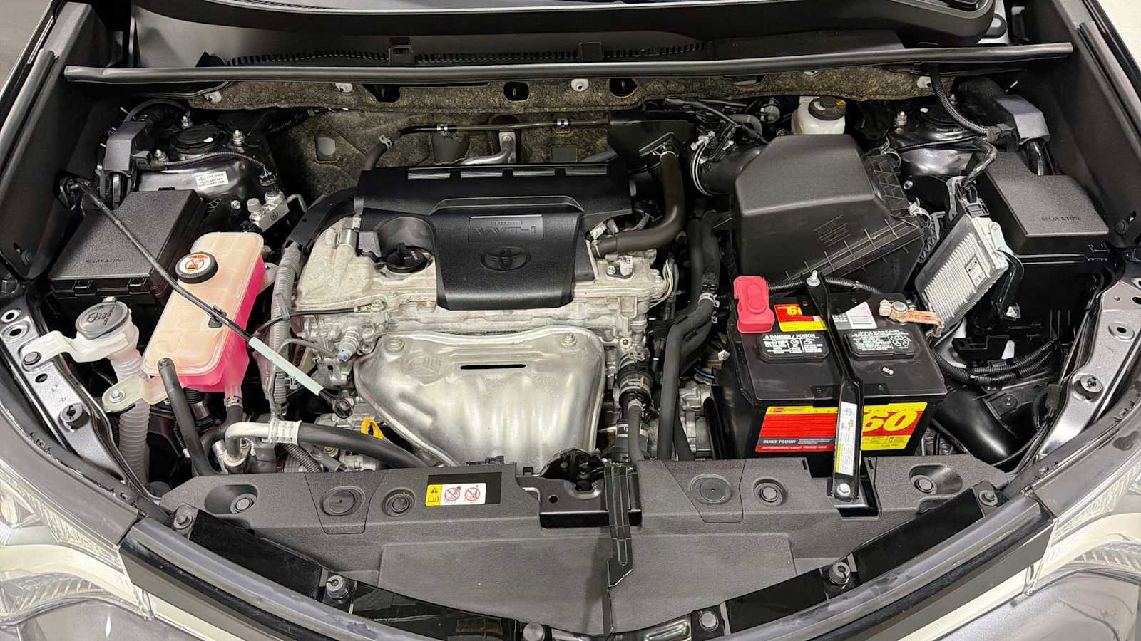 Used 2018 Toyota RAV4 XLE AWD/4WD image 30