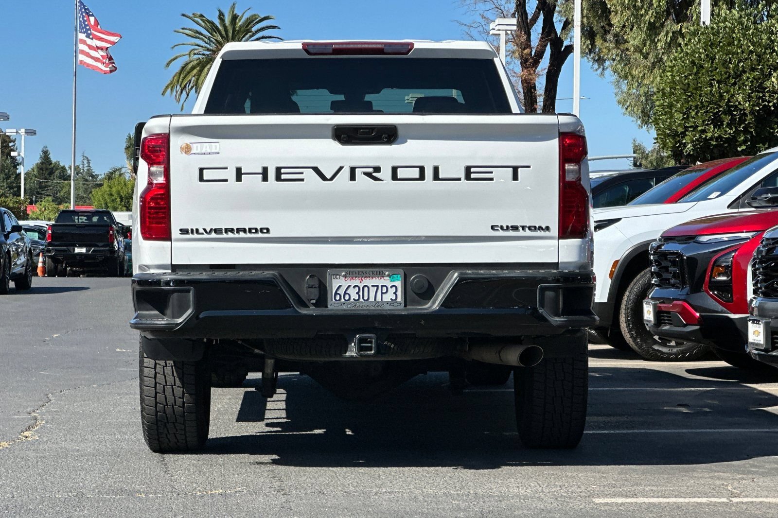 Used 2023 Chevrolet Silverado 2500 Custom w/ Gooseneck/5TH Wheel Package AWD/4WD image 6