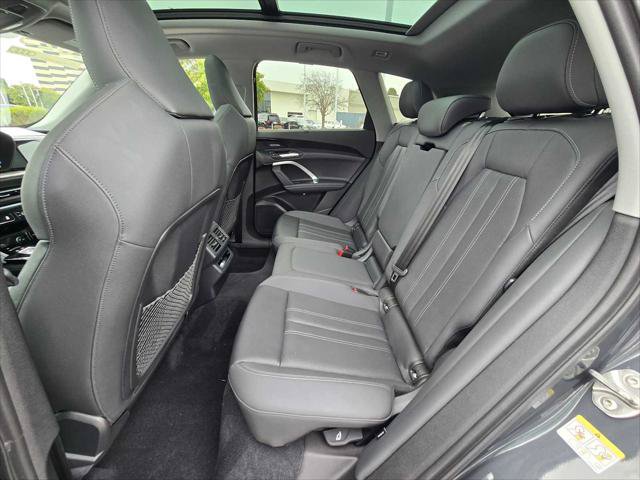 Certified 2025 Audi Q5 Premium Plus w/ Premium Plus AWD/4WD image 16