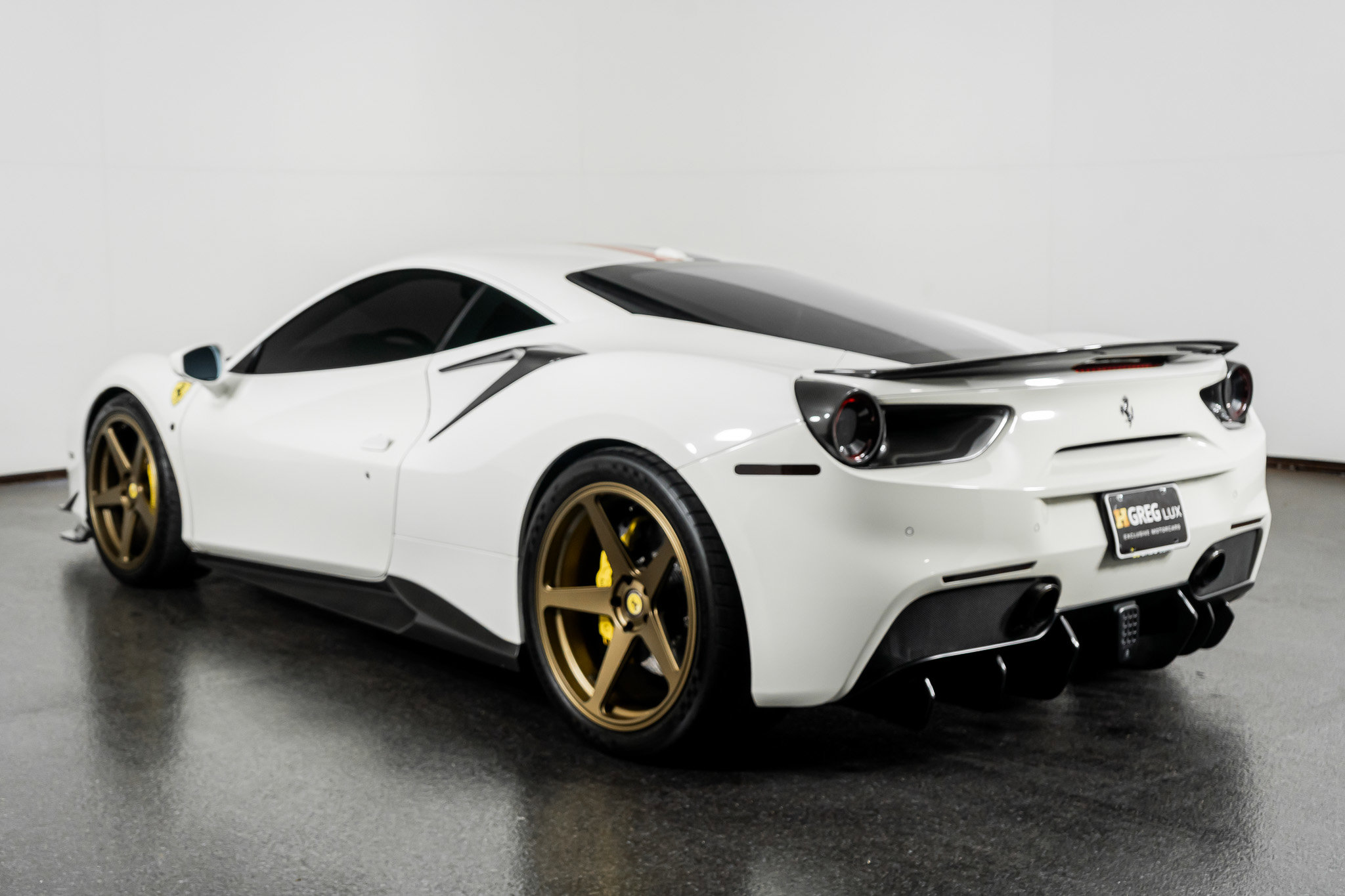 Used 2016 Ferrari 488 GTB image 16